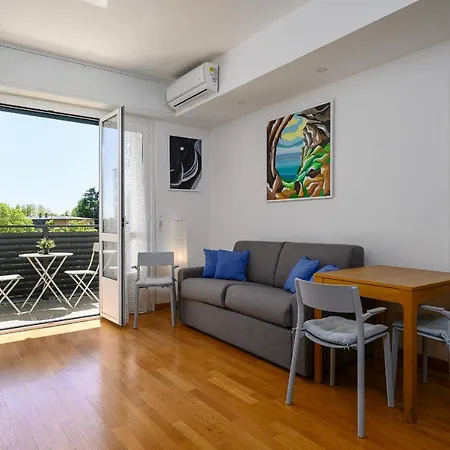 Inganni Charme Apartment Milan Exterior photo